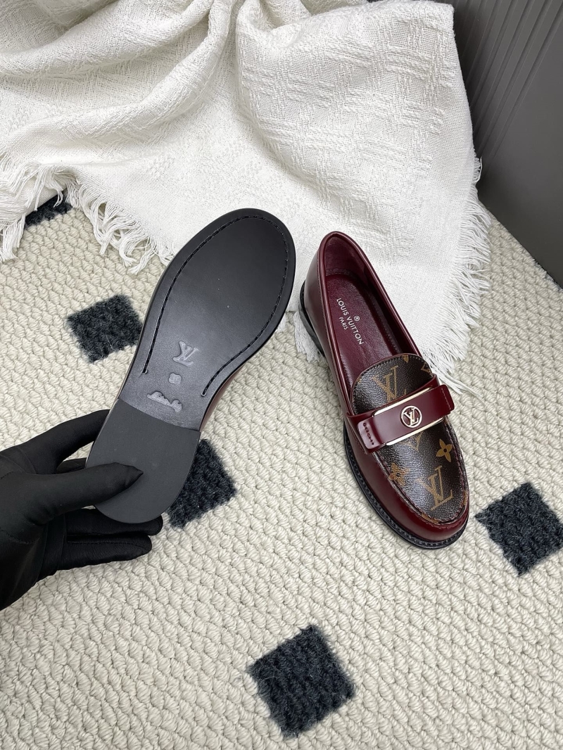 l0vis Vvtt0n loafers